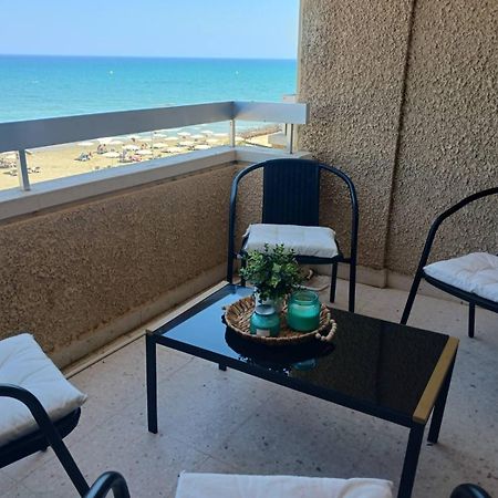 Apollon Sea View Beachfront Ap 302 ลาร์นาคา ภายนอก รูปภาพ