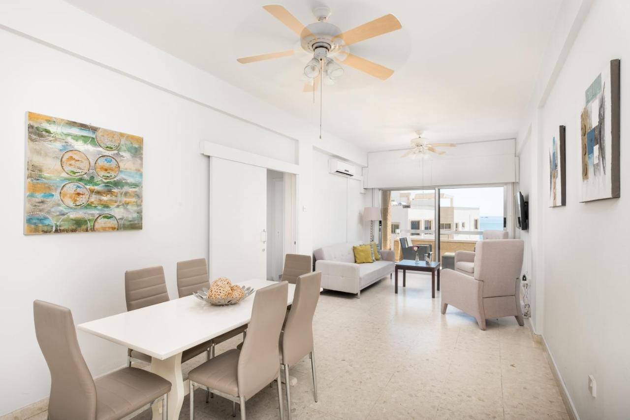 Apollon Sea View Beachfront Ap 302 ลาร์นาคา ภายนอก รูปภาพ