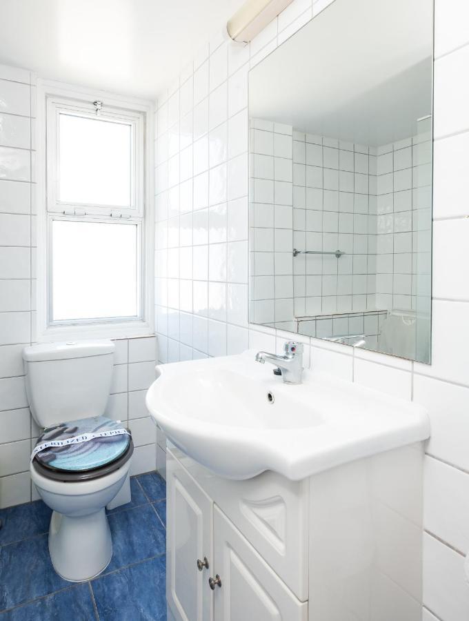 Apollon Sea View Beachfront Ap 302 ลาร์นาคา ภายนอก รูปภาพ