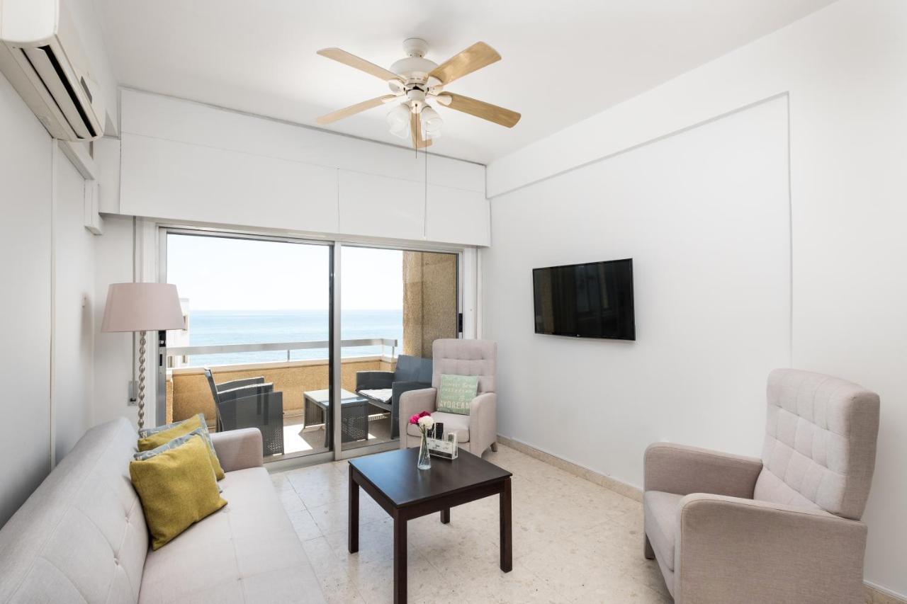 Apollon Sea View Beachfront Ap 302 ลาร์นาคา ภายนอก รูปภาพ