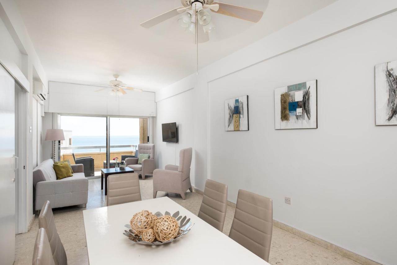 Apollon Sea View Beachfront Ap 302 ลาร์นาคา ภายนอก รูปภาพ