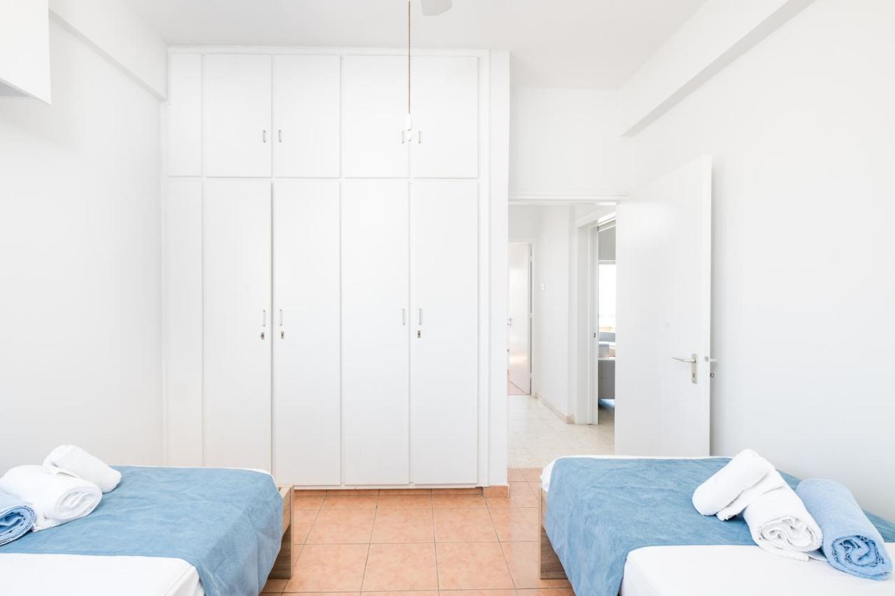 Apollon Sea View Beachfront Ap 302 ลาร์นาคา ภายนอก รูปภาพ