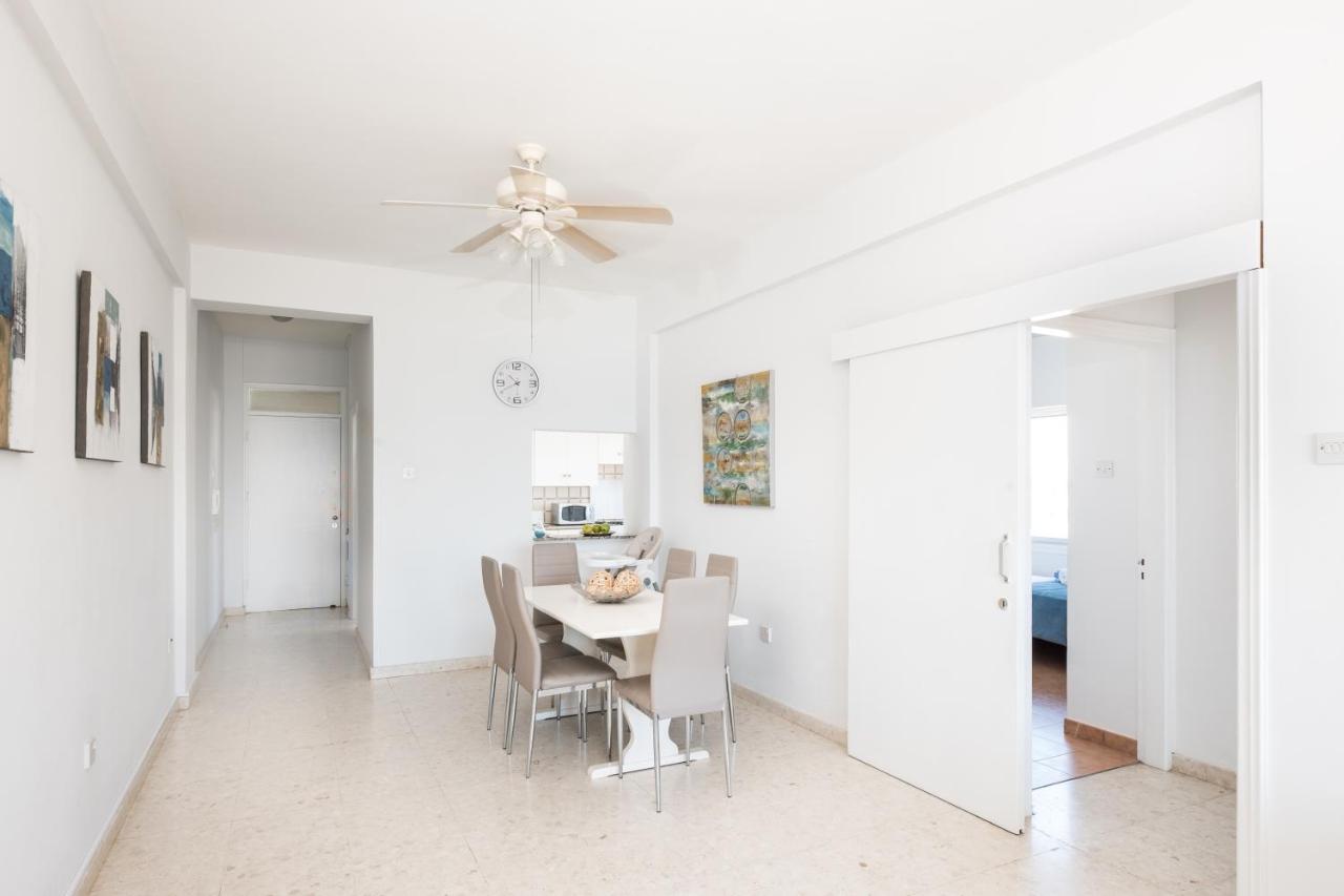 Apollon Sea View Beachfront Ap 302 ลาร์นาคา ภายนอก รูปภาพ